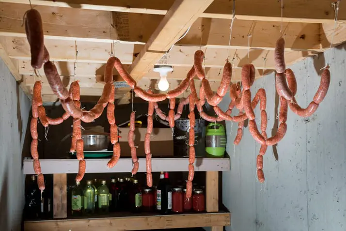 hanging-nduja-to-cure