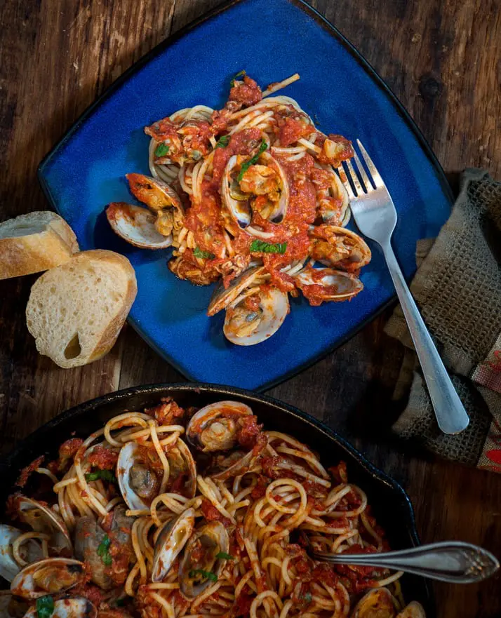 spaghetti-with-clam-sauce